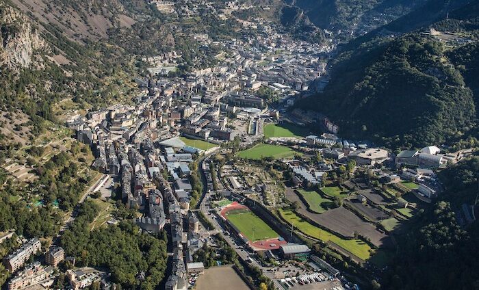 Sólo cinco países de la última lista todavía consideran que Andorra es un paraíso fiscal