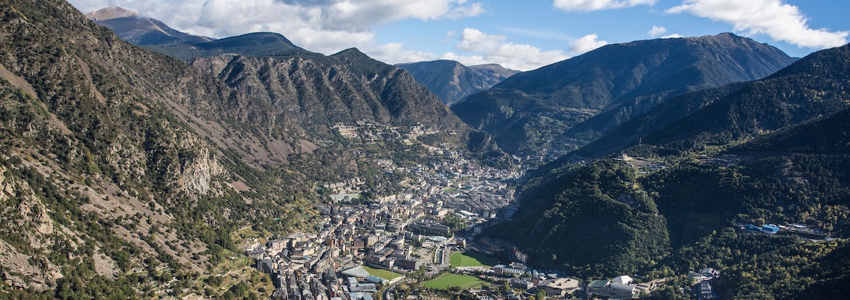 Andorra es el tercer país de entre la media de la UE en el que más personas se conectan a Internet